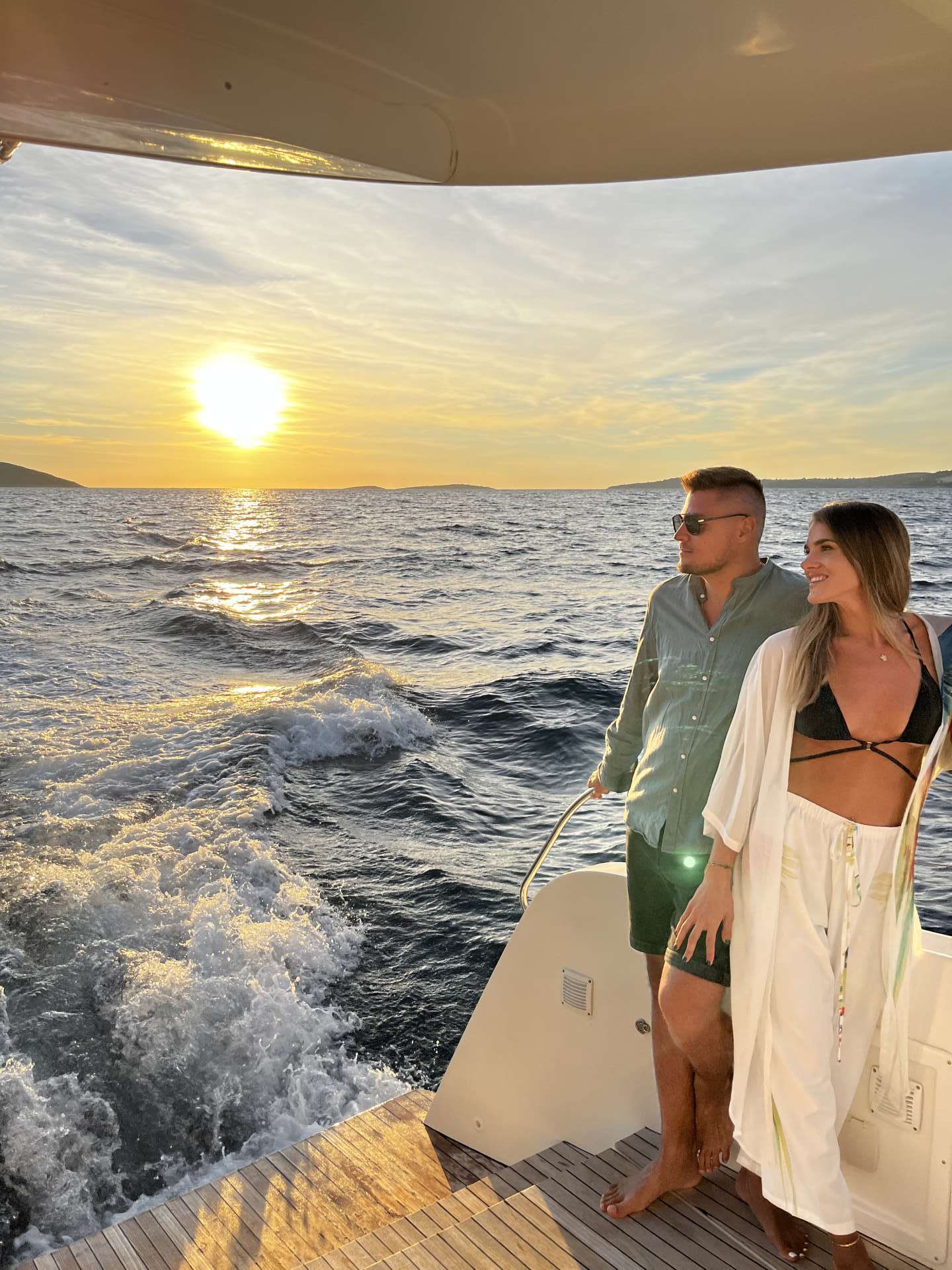 🧭 QUIZ: Is Sailing in Croatia Your Ideal Vacation? - Golden hour magic - just the two of us, the sea, and the sunset.