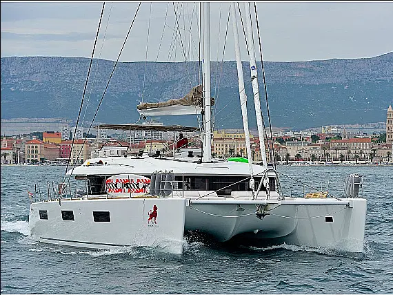 Lagoon 620