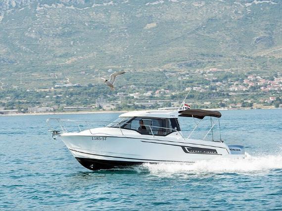 Merry Fisher 795