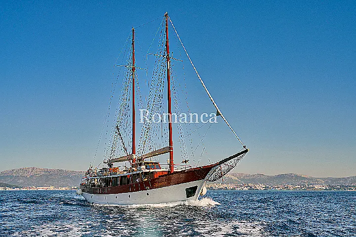 ROMANCA - 