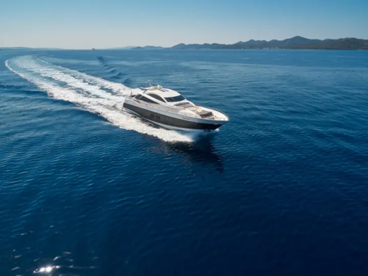 Sunseeker Predator 108 - 