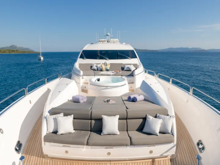 Sunseeker Predator 108 - 