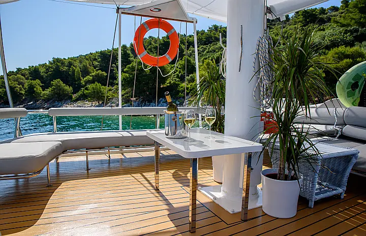 VELAR - 