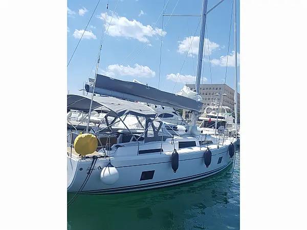 Hanse 418