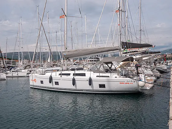 Hanse 418